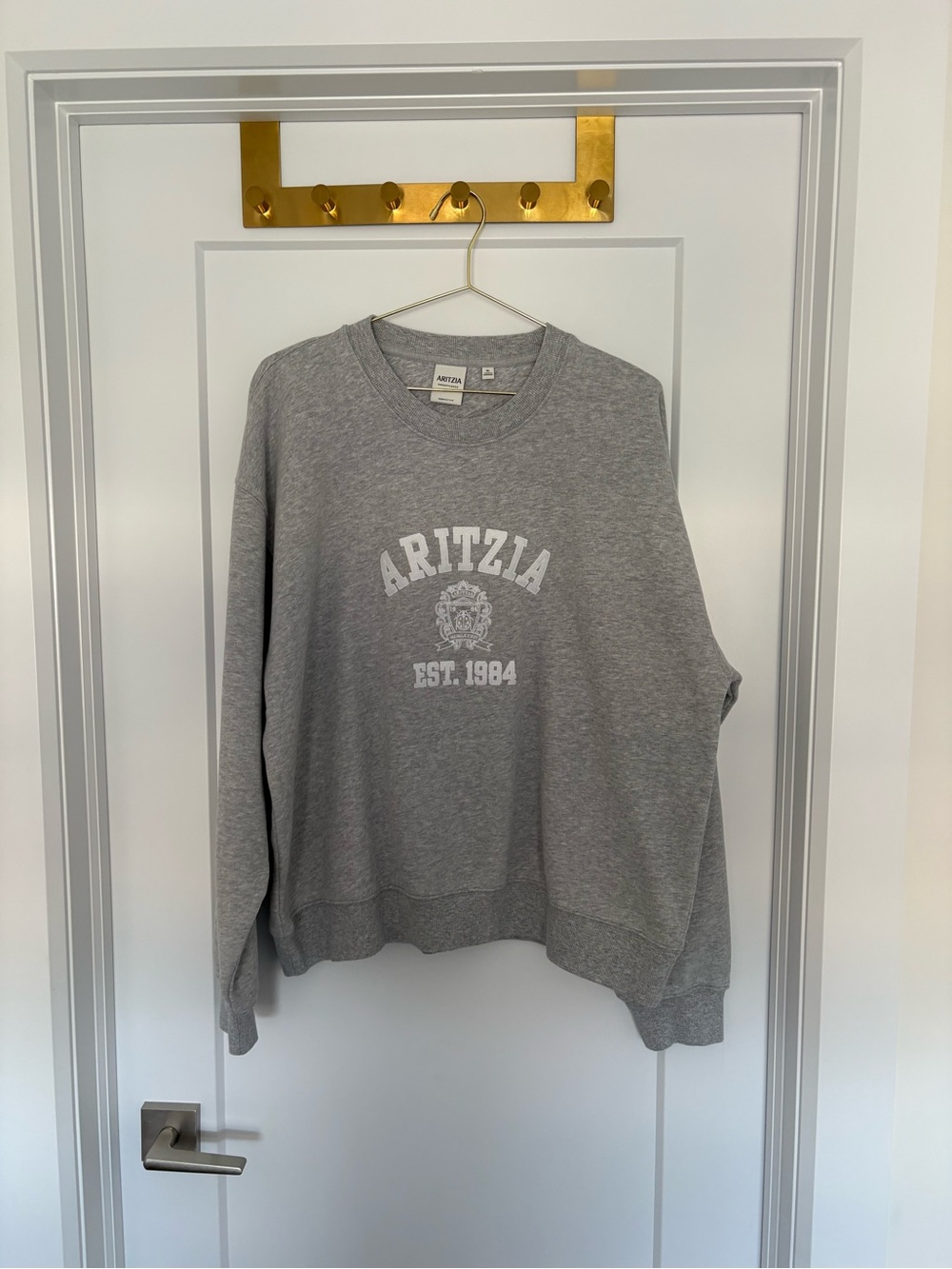 Aritzia Light Gray Crewneck Sweatshirt with Collegiate Crest